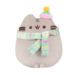 Aurora Pusheen Cozy Winter, Vorderseite | Kuscheltier.Boutique