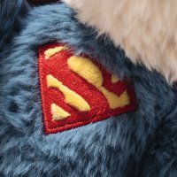 Steiff Originals Teddybär Superman Logo | Kuscheltier.Boutique