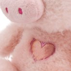 NICI Schutzengel Schwein La La Piggie Detail Herz 