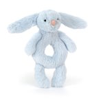 Baby Jellycat Hase Bashful Blue Bunny Ringrassel aus zart blauem Plüsch