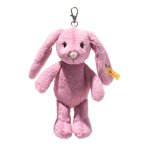 Steiff Friends Anhänger Hase Hoppie pink aus weichem Plüsch mit dem klassischen Knopf im Ohr