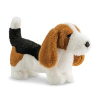 Aurora Borealis Basset Hound Duke aus braunem schwarzem und weißem Plüsch mit langen Schlappohren