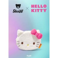 Steiff x Hello Kitty Schriftzug und der Gedlbeutel vor einem türkisblauem Hintergrund