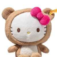 Steiff Friends Hello Kitty mit brauner Kapuze, gestickten Augen und den typischen pinken Schleife