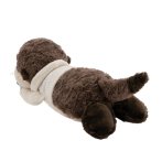 Rückseite liegendes NICI Cosy Winter Kuscheltier Otter Ophelio mit Fisch